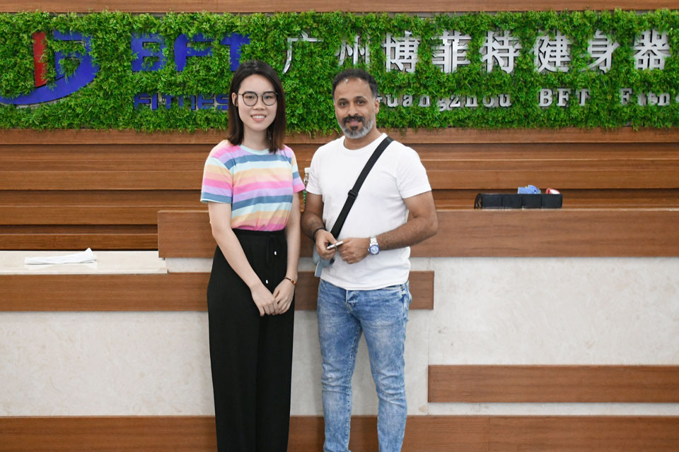 沙特采购香蕉成人APP品牌商用健身器材